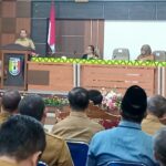 HADIRKAN COACH DR.FAHMI, KEPALA OPD PEMKAB PRINGSEWU IKUTI SEMINAR KEPEMIMPINAN